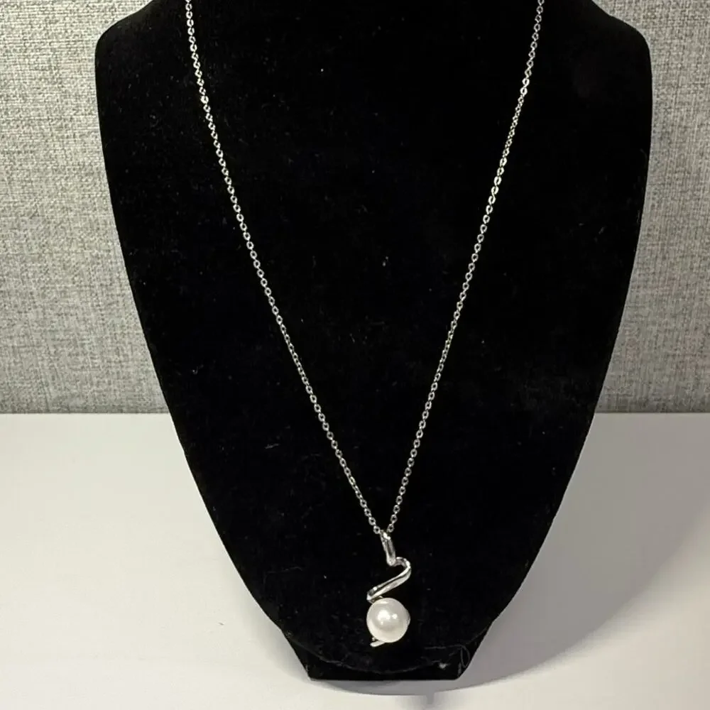 Italy 925 Sterling Silver Pearl Swirl Pendant Necklace 18